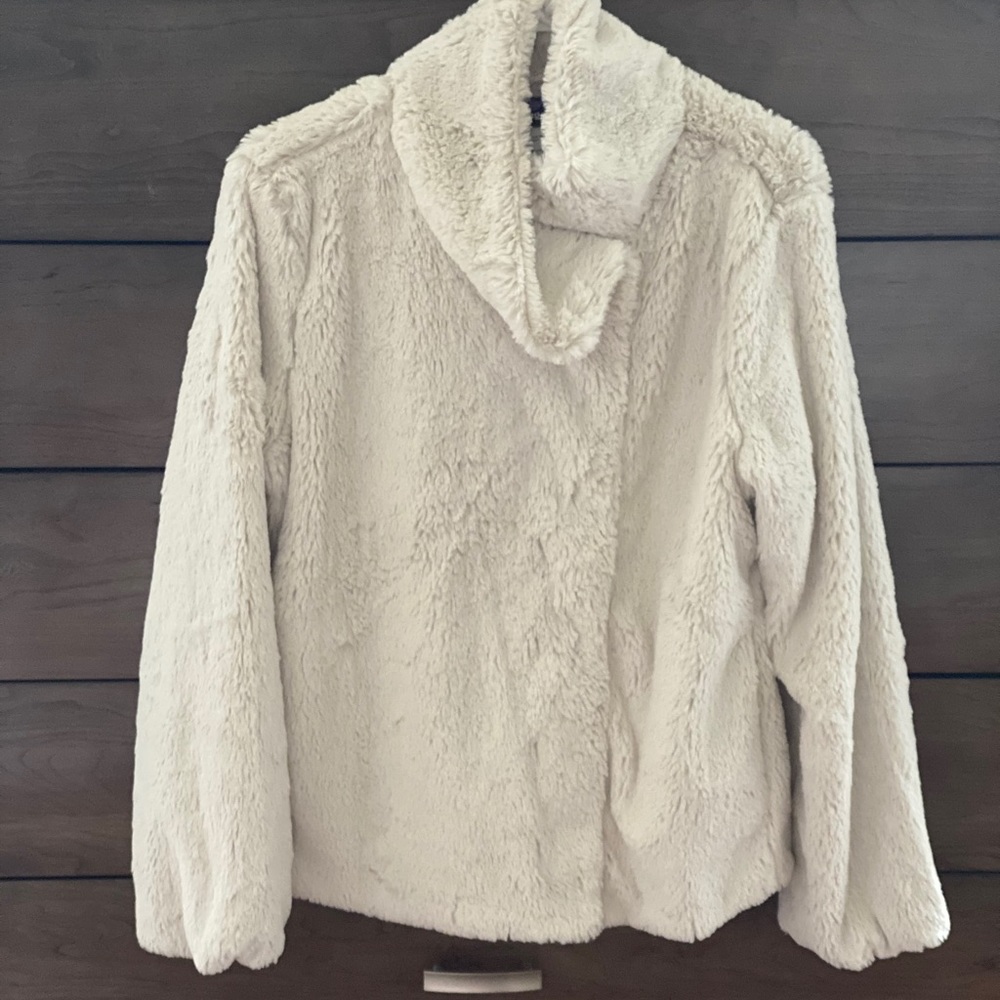 Women’s Patagonia Jacket New Without Tags